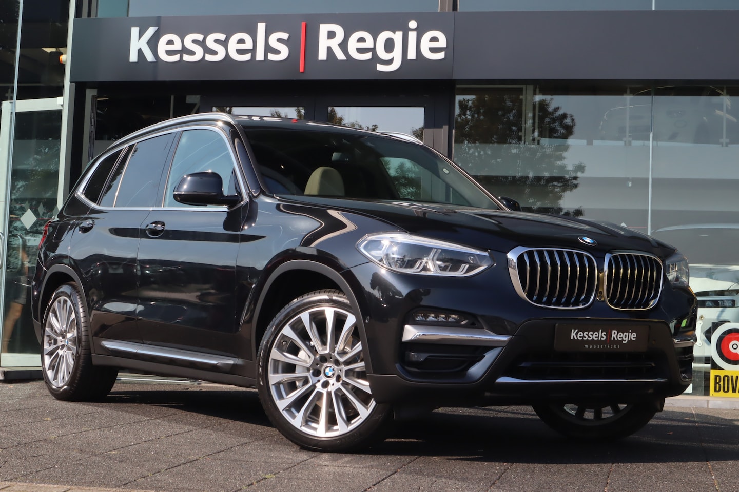 BMW X3 - xDrive30e Luxury | Pano | Leer | Stoel + Stuurverwarming | 360 camera | HuD | BMW Individu - AutoWereld.nl