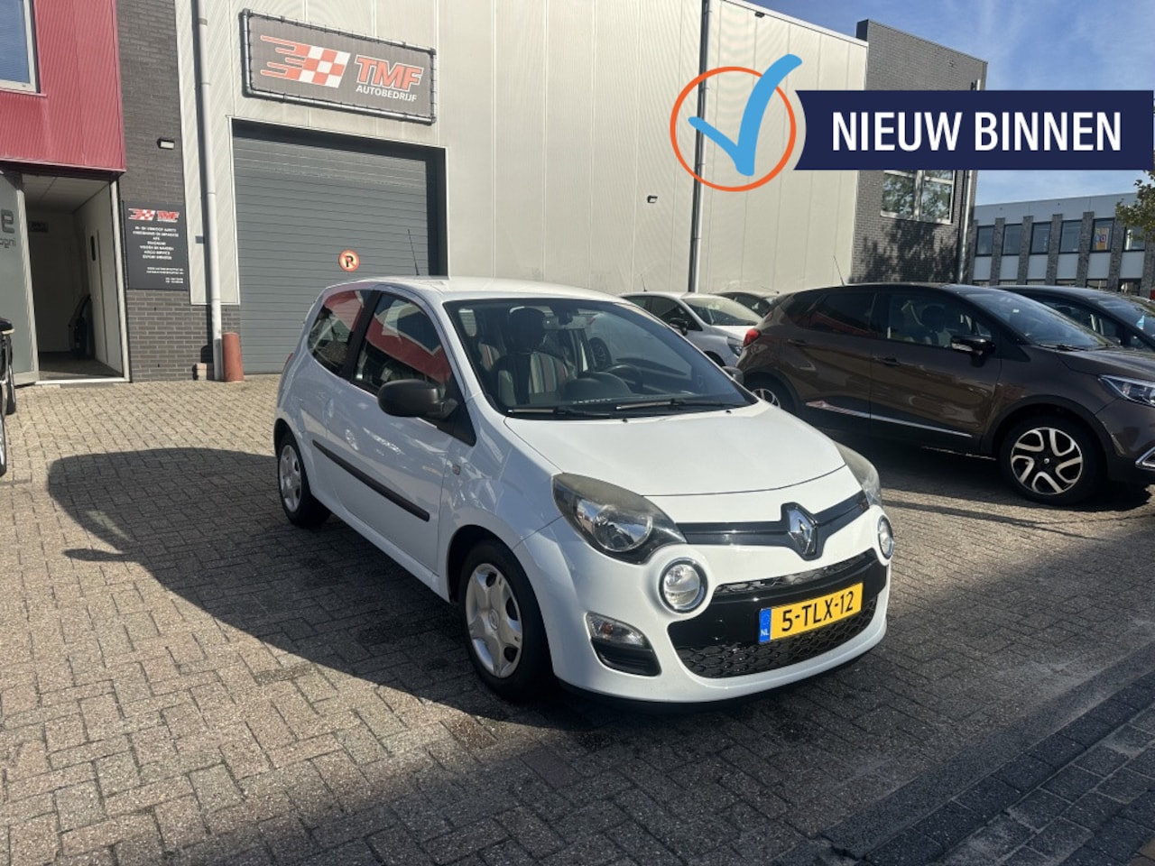 Renault Twingo - 1.2 16V Parisienne Airco D-Riem VV NAP! - AutoWereld.nl