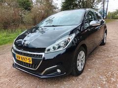 Peugeot 208 - 1.2 PureTech Urban Soul Kleur: Mistral Blue