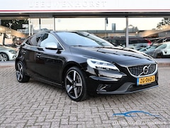 Volvo V40 - 1.5 T3 Polar+ Sport, DAB, leer, stoelverw., keyless, panodak, NL-dealerauto