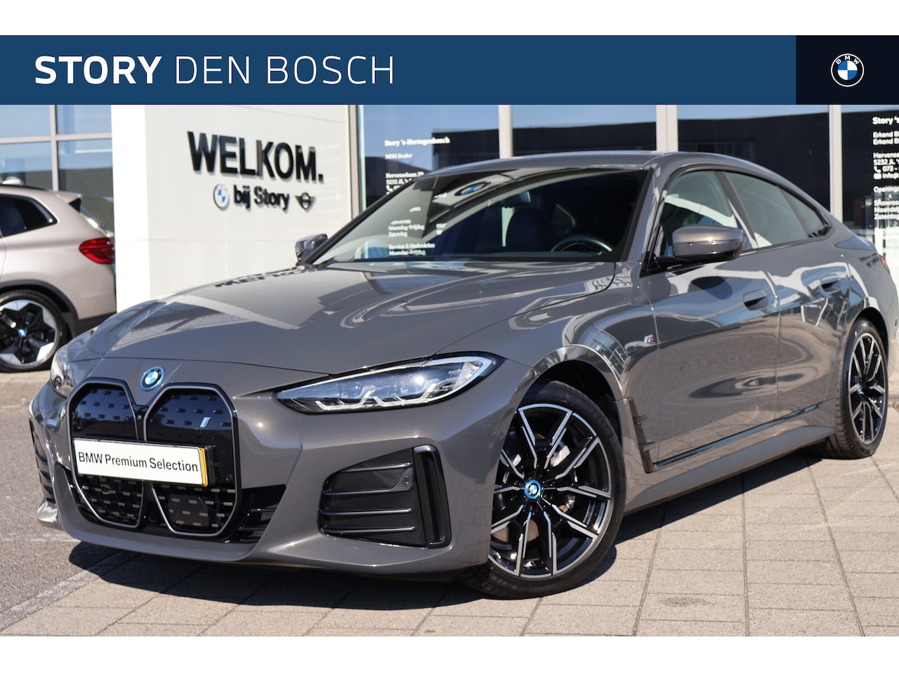 BMW i4 - eDrive40 High Executive M Sport / Stoelverwarming / Parking Assistant Plus / Driving Assis - AutoWereld.nl