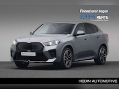 BMW iX2 - eDrive20 67 kWh M Sport Edition | M-sport Pro. | M Sportremsysteem Rot | Comfort Access |