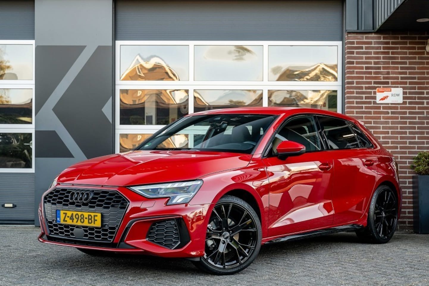 Audi A3 Sportback - 35 TFSI S edition | S-Line | S-Seats | Trekhaak | Virtual Cockpit | Stoelverw. | Black Opt - AutoWereld.nl