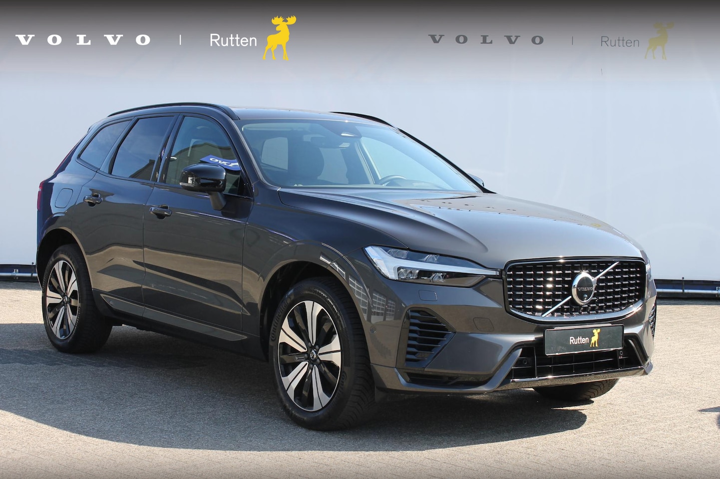 Volvo XC60 - T6 Plug-in hybrid AWD Plus Dark Long range / Adaptieve cruise control / Panoramadak / Appl - AutoWereld.nl