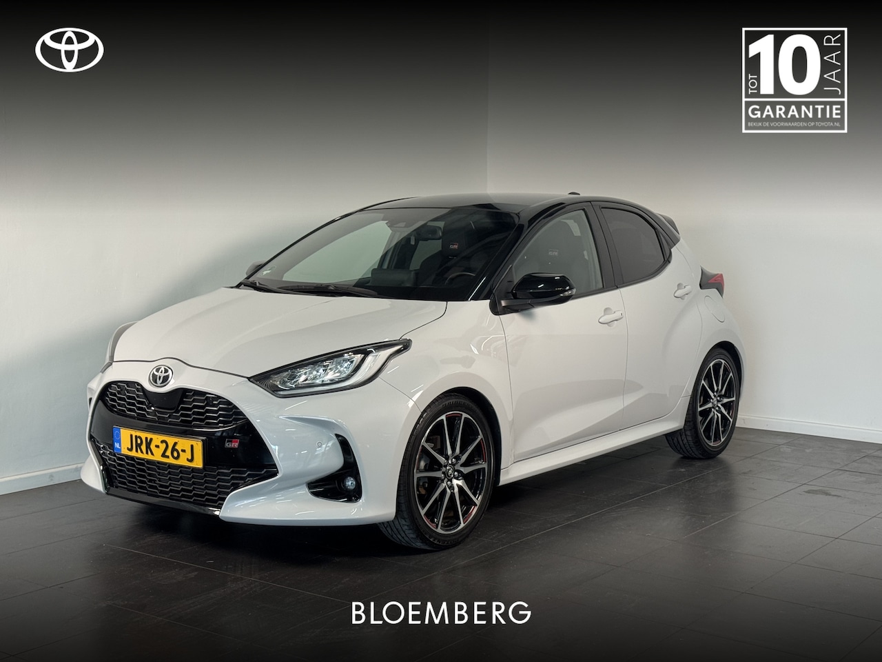 Toyota Yaris - 1.5 Hybrid GR Sport Limited | Panoramadak | Headline-up Display | Stoelverwarming | - AutoWereld.nl