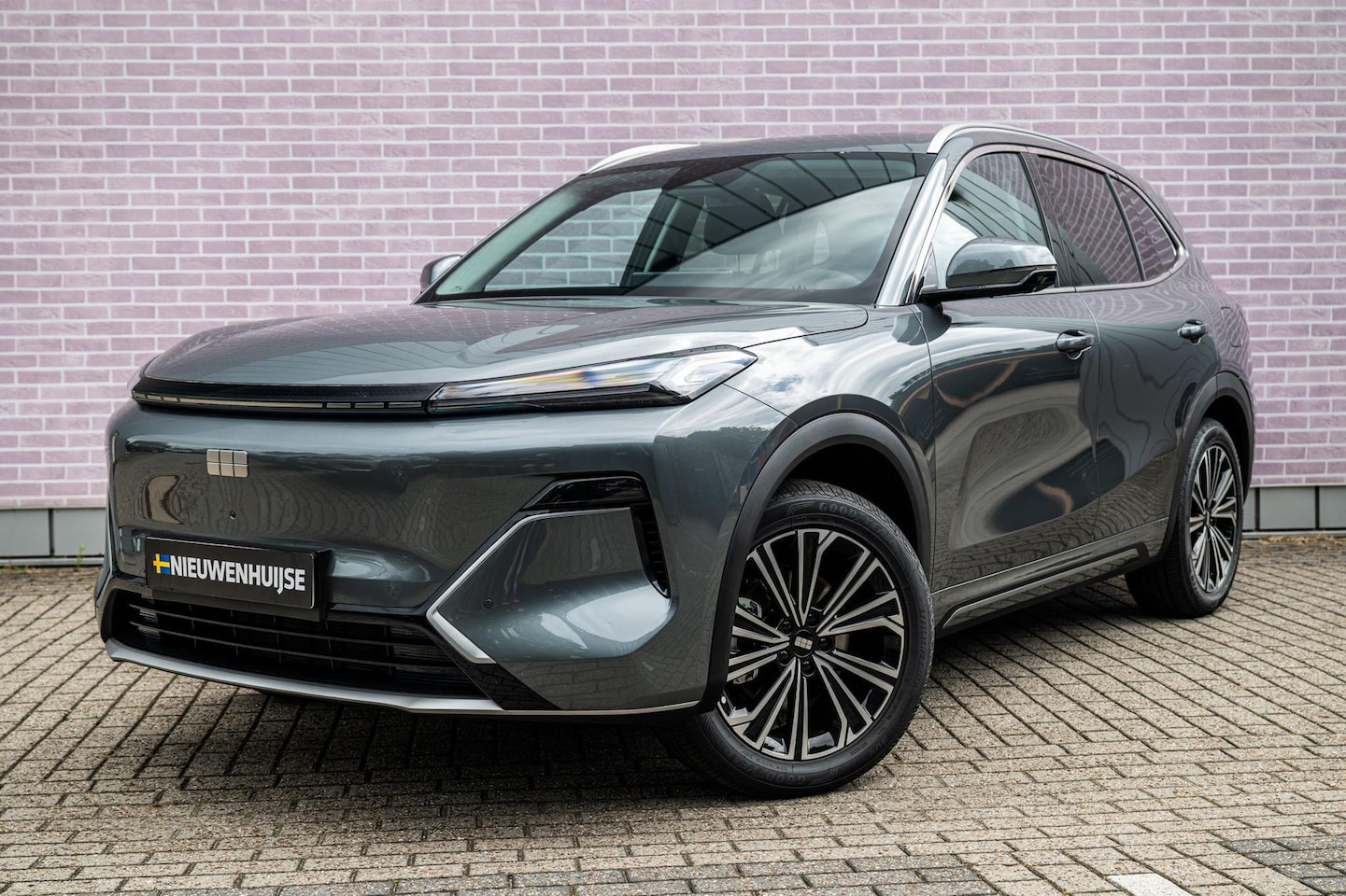 Geely Starray EM-i - 1.5 Max+ | 136km Elektrisch bereik | Stoelverwarming voor + achter | 360 camera | Flyme pr - AutoWereld.nl