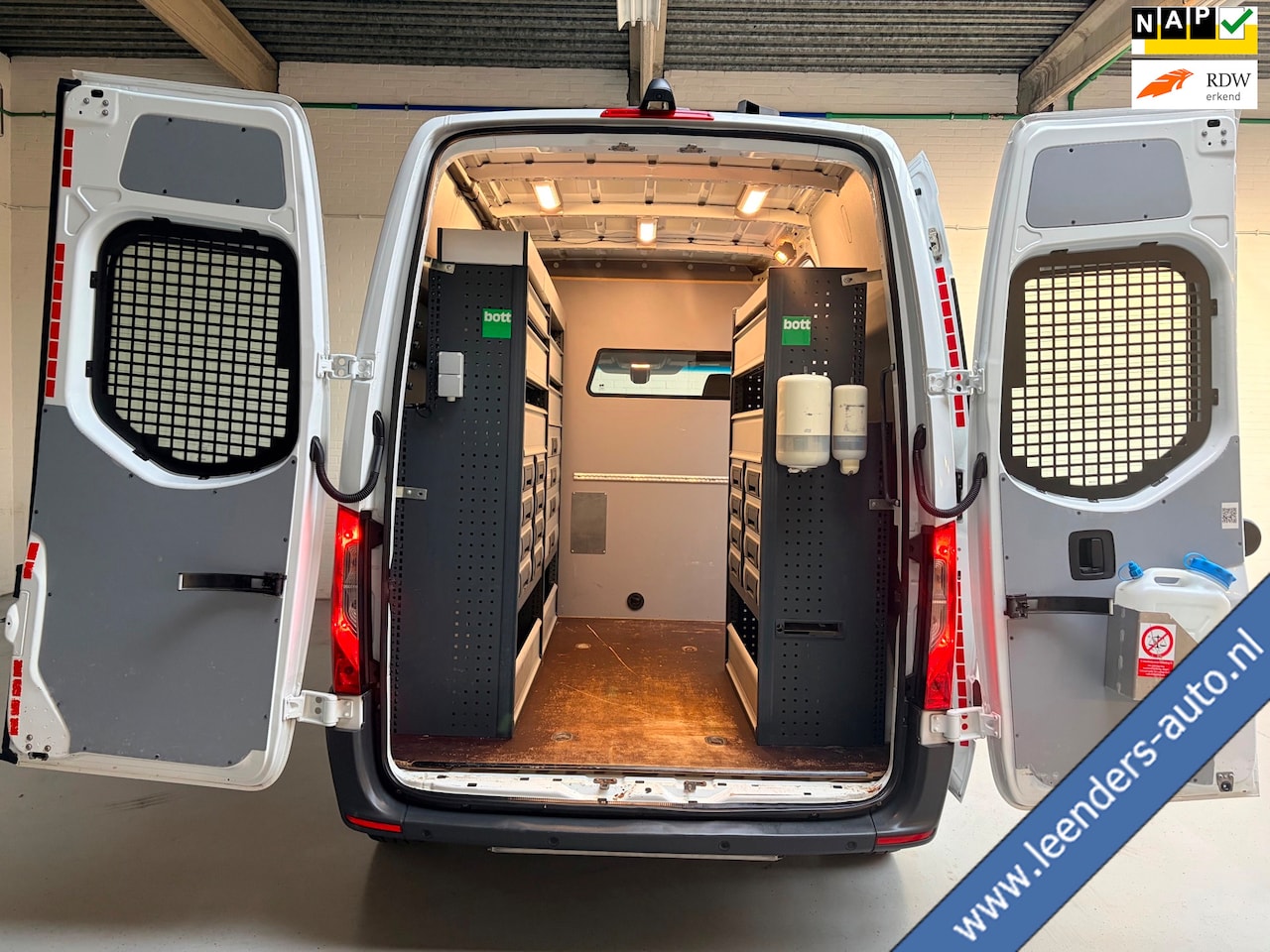 Mercedes-Benz Sprinter - Automaat Servicewagen 314 2.2 CDI 140PK L1H2 euro6 BOTT, Victron V230, Standkachel RIJKLAA - AutoWereld.nl