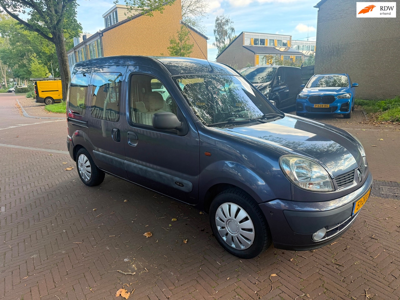 Renault Kangoo - AUTOMAAT / Tweede eigenaar / Airco / Rolstoel auto - AutoWereld.nl