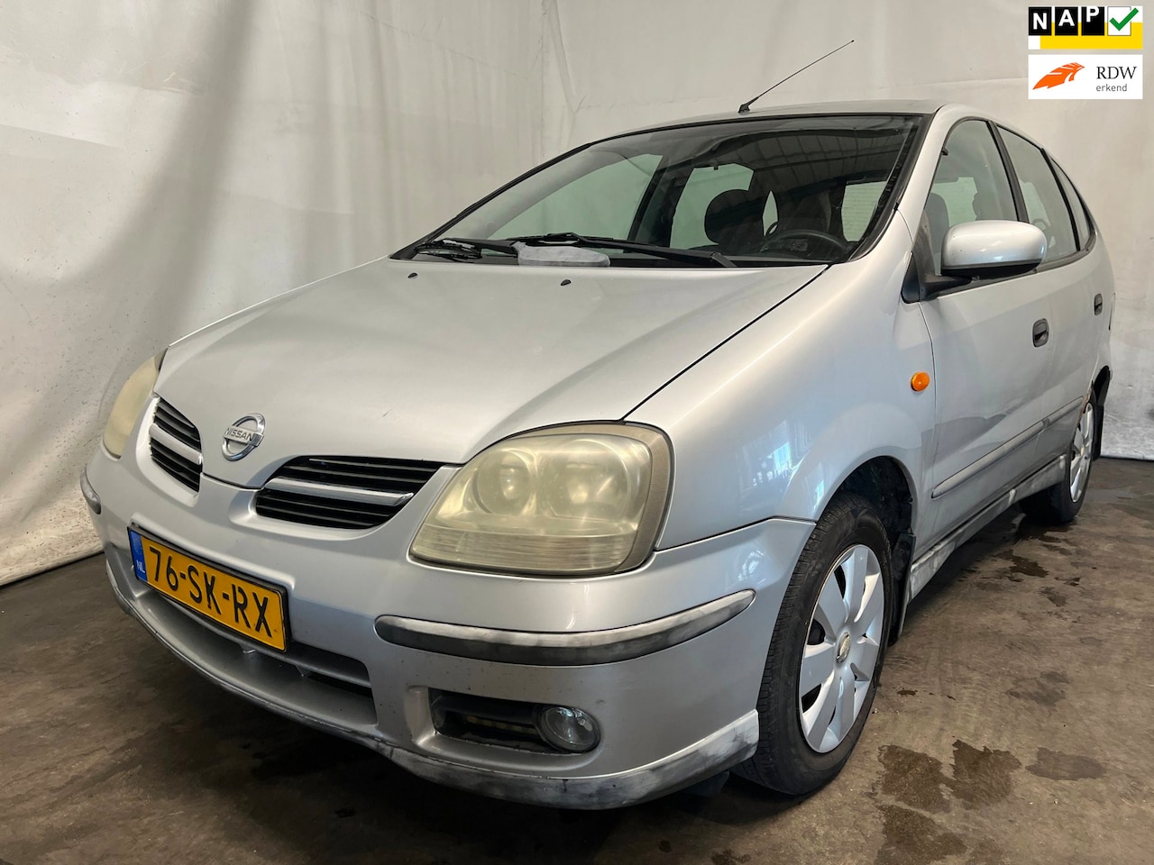 Nissan Almera Tino - 1.8 Visia Schadeauto - AutoWereld.nl
