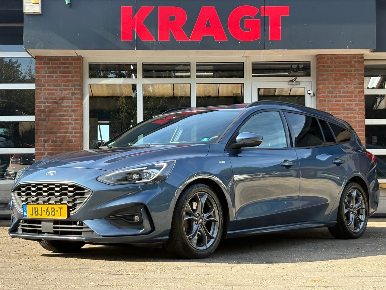 Ford Focus Wagon - Titanium X Business 1.5 EcoBlue - adap. LED - trekhaak - automaat - riem vervangen! - AutoWereld.nl