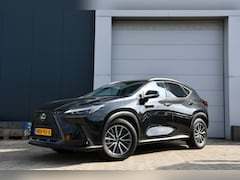Lexus NX - 450h+ AWD Launch Edition Limited Automaat 306pk | Trekhaak | Alarm klasse 3 | Dodehoekdete
