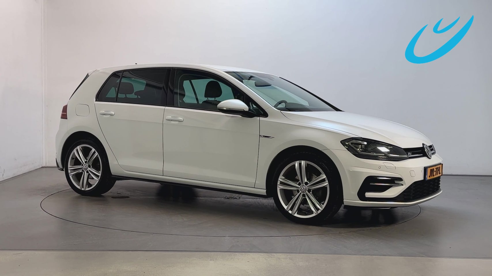 Volkswagen Golf - 1.5 TSI 150pk DSG Highline Business R Alcantara Stoelverwarming Navigatie App-Connect - AutoWereld.nl