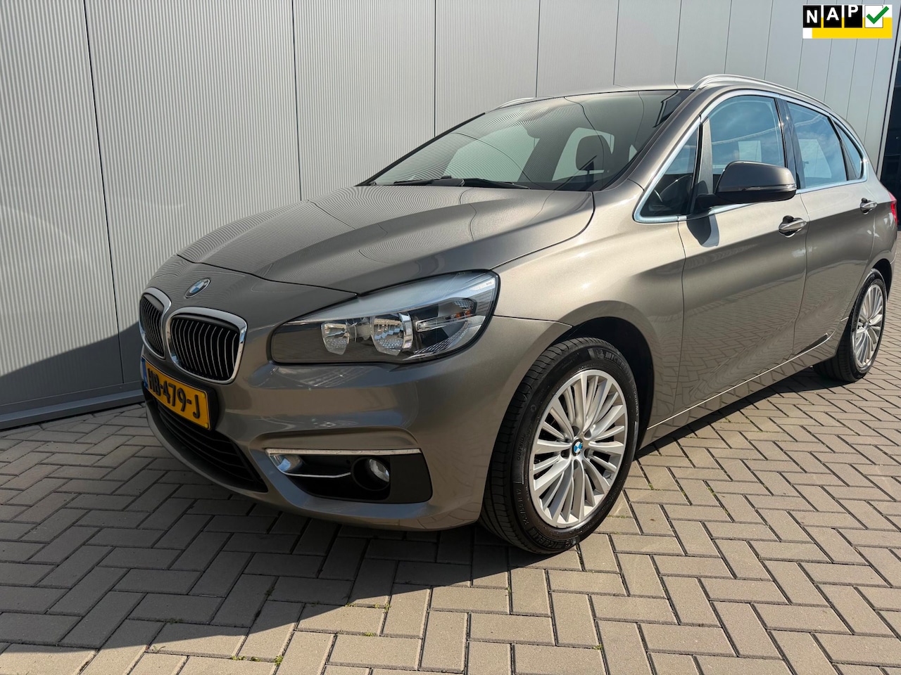 BMW 2-serie Active Tourer - 218i Executive 218i Executive - AutoWereld.nl