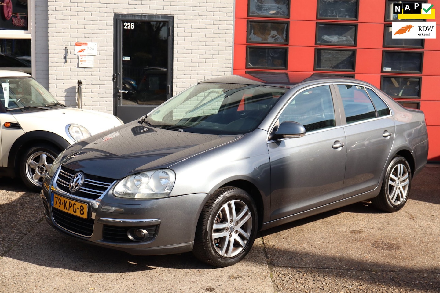 Volkswagen Jetta - 1.4 TSI Comfortline 1.4 TSI Comfortline , CLIMA , GROOT SCHERM . - AutoWereld.nl