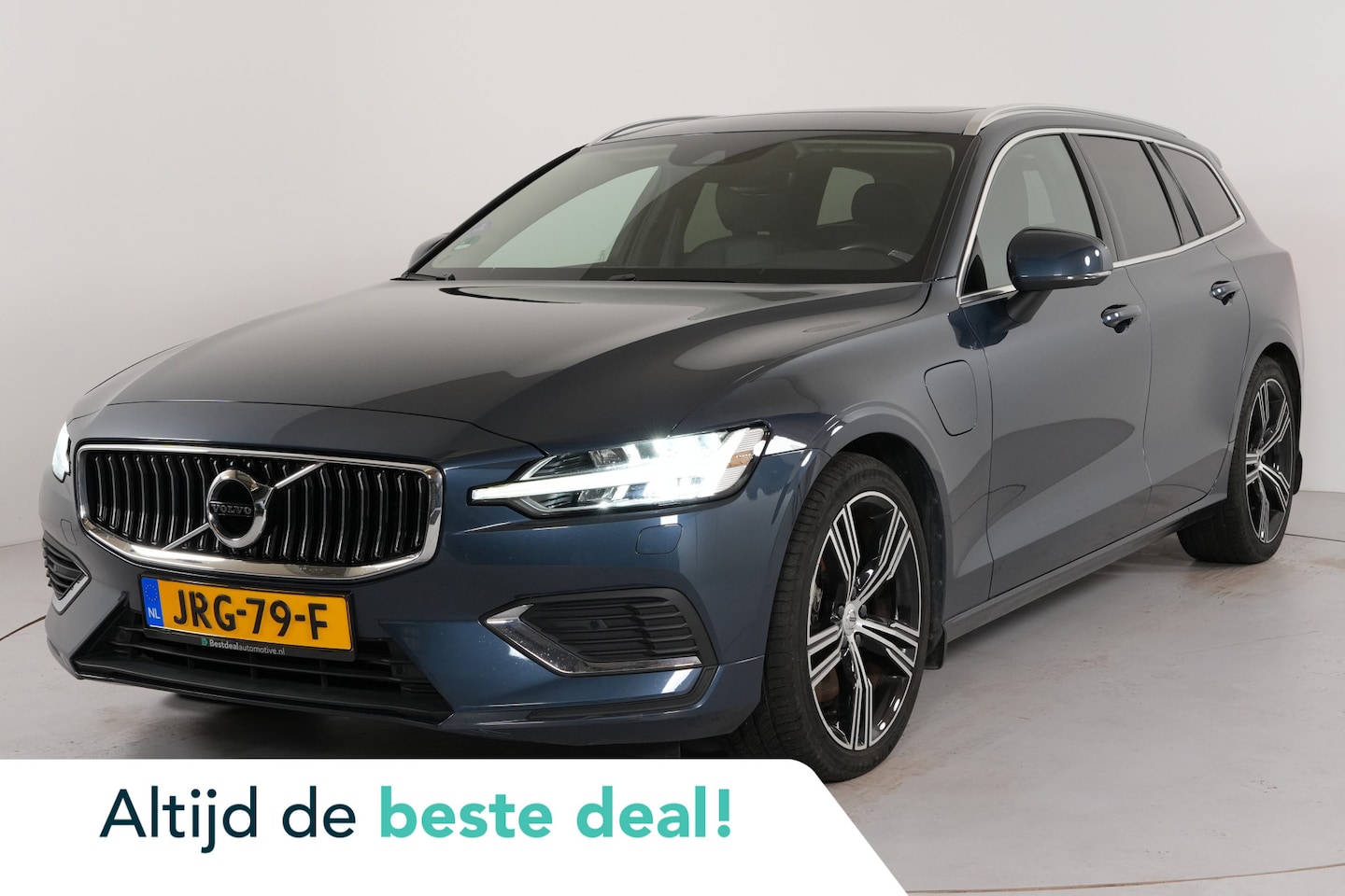 Volvo V60 - 2.0 T8 Recharge PHEV 455 pk Plus Bright AWD | Pano | Adaptive Cruise | HK | DAB+ | Stoelve - AutoWereld.nl