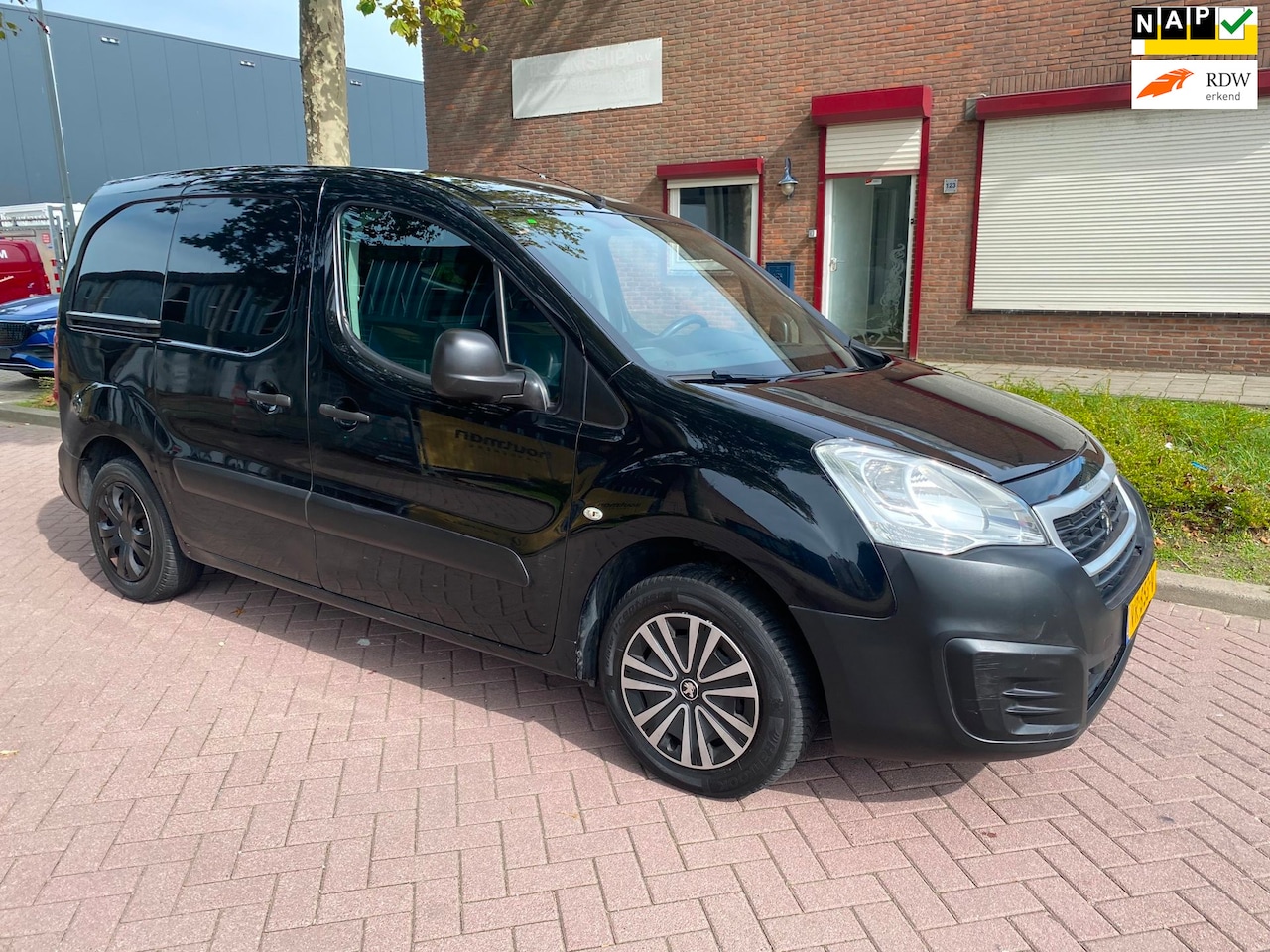 Peugeot Partner - 120 1.6 HDi 90 L1 XR / Airco / 2015 / Euro5 / APK 26-6-2027 / Airbag / Elek Ramen / - AutoWereld.nl