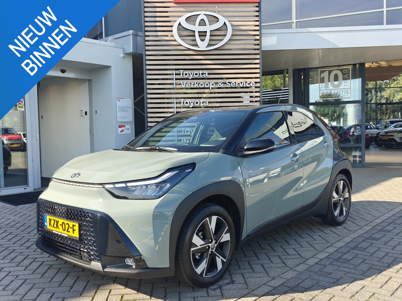 Toyota Aygo X - Hybrid 115 pulse PARK-SENSOREN KEYLESS CLIMA AD-CRUISE CARPLAY/ ANDROID AUTO CAMERA BI-TON - AutoWereld.nl