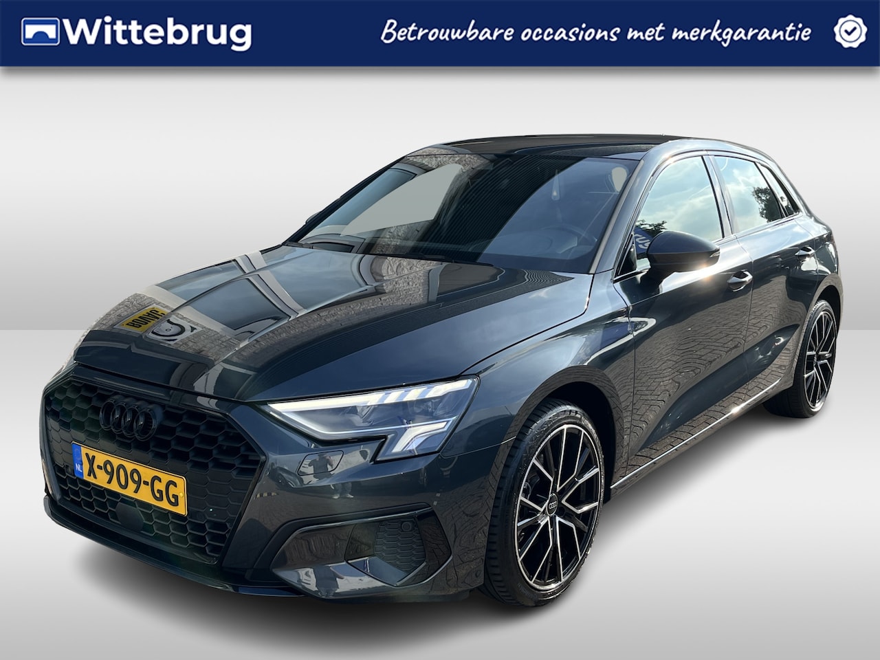 Audi A3 Sportback - 30 TFSI Advanced edition / AUTOMAAT/ CRUISE/ PARKEER SENSOREN/ KEYLESS/ DIGITAL DASH/ NAVI - AutoWereld.nl