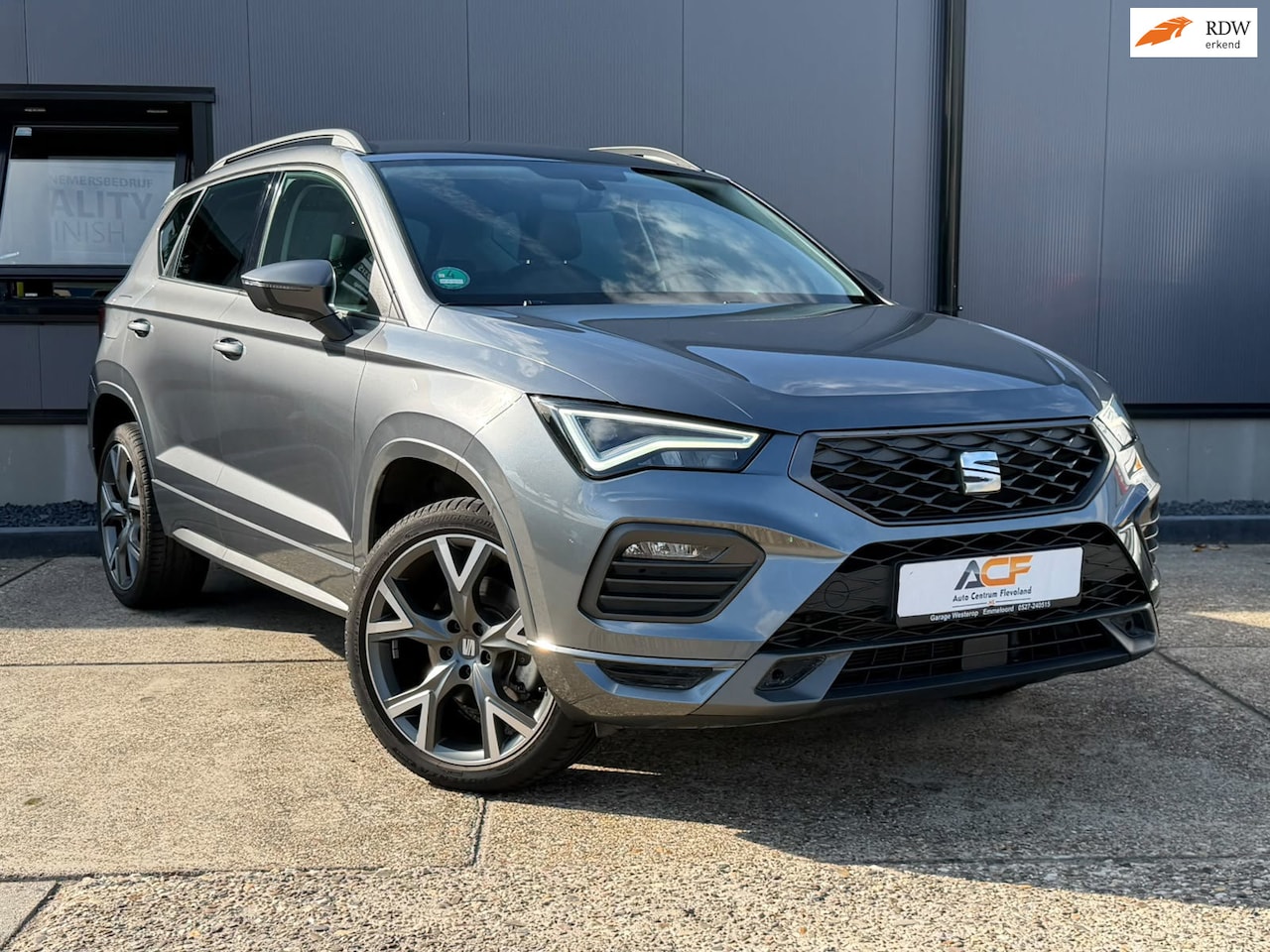 SEAT Ateca - 1.5 TSI FR 150 pk DSG Bus. Int / volle uitvoering o.a. Trekhaak, carplay, navi, DAB+ - AutoWereld.nl