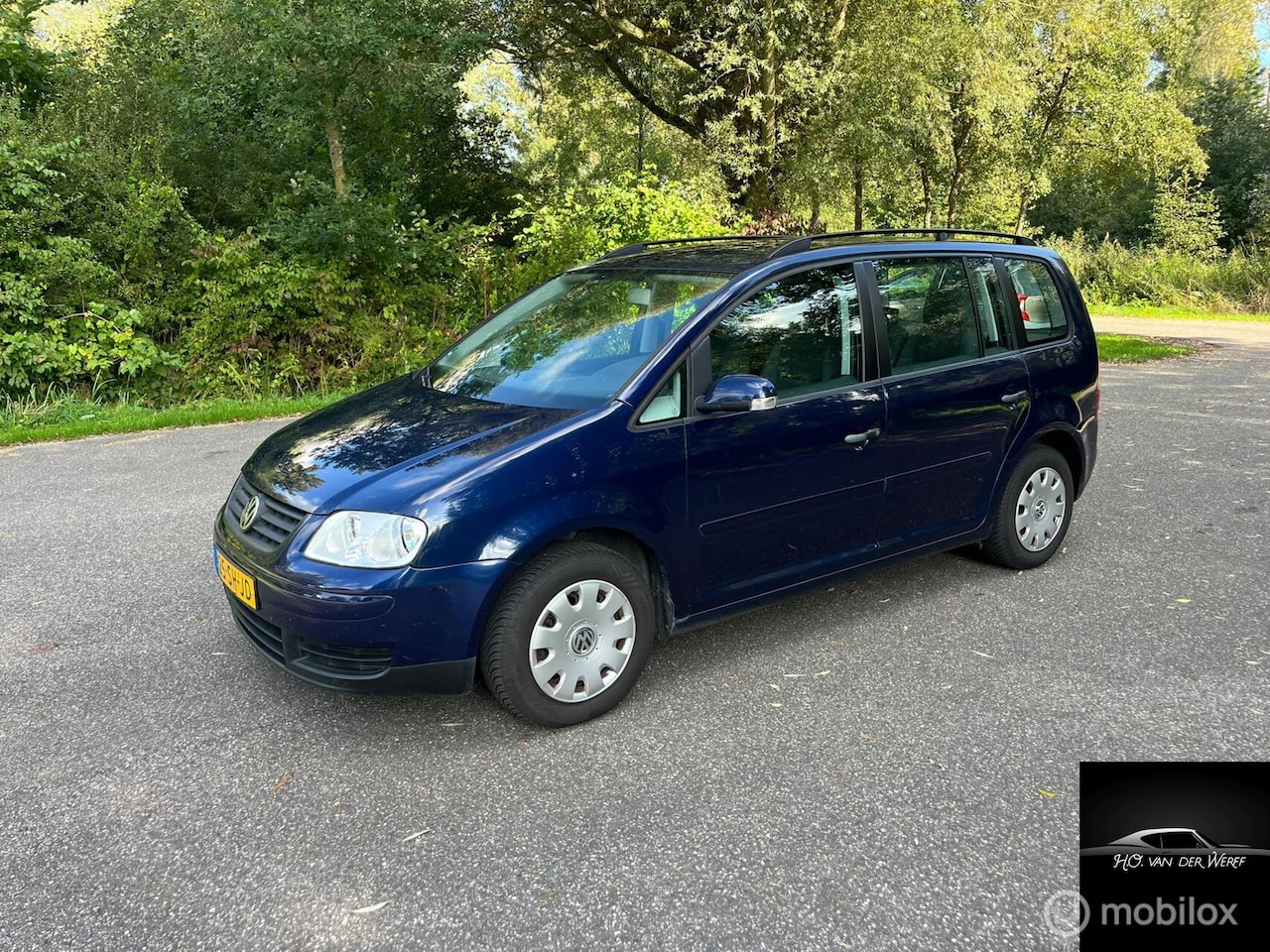 Volkswagen Touran - 1.6-16V FSI Business 1.6-16V FSI Business - AutoWereld.nl