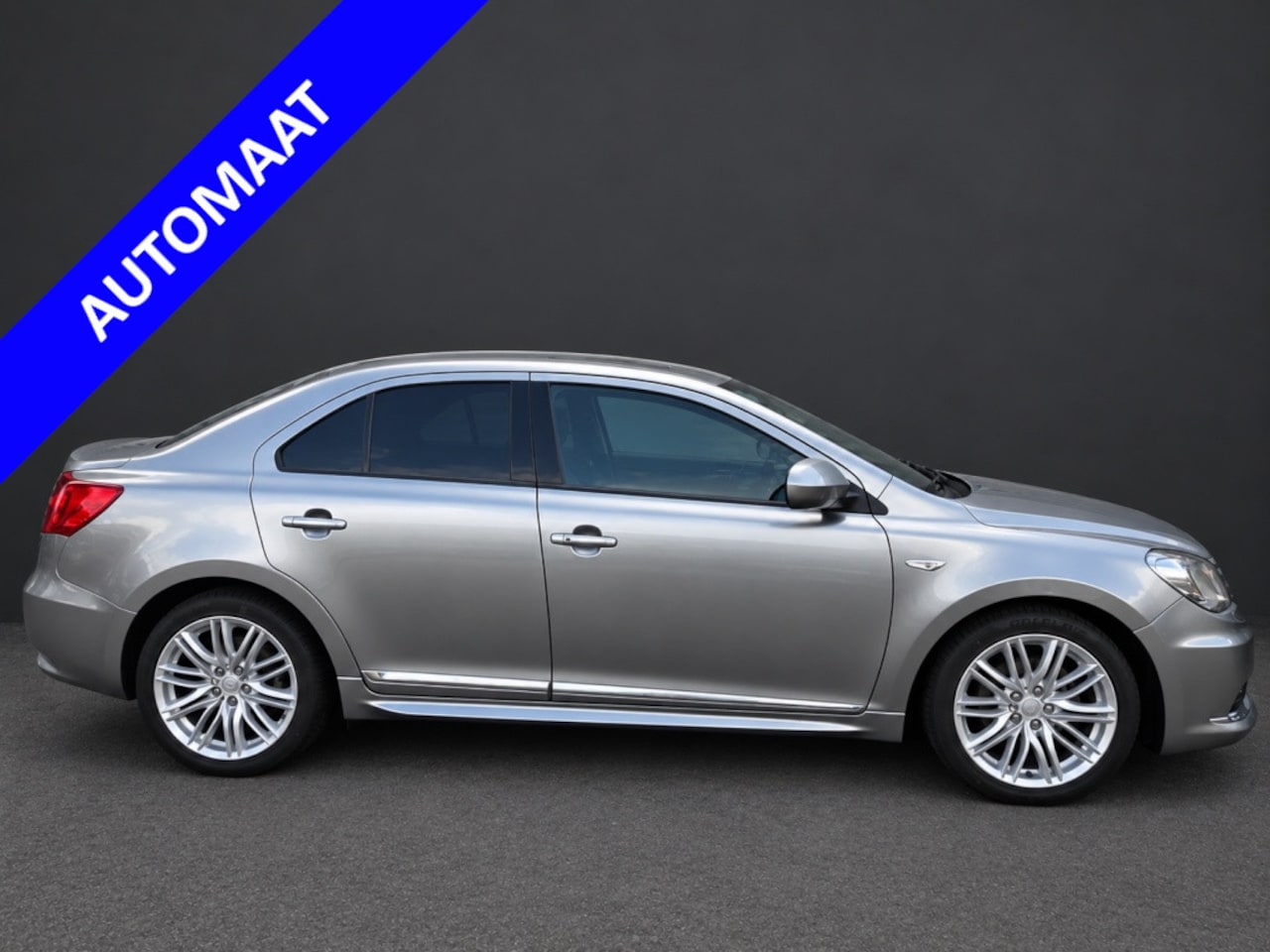 Suzuki Kizashi - 2.4 Sport Automaat - AutoWereld.nl