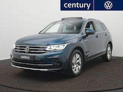 Volkswagen Tiguan - 1.4 TSI eHybrid Elegance DSG / Panoramadak / Virtual cockpit / Navi / Achteruitrijcamera