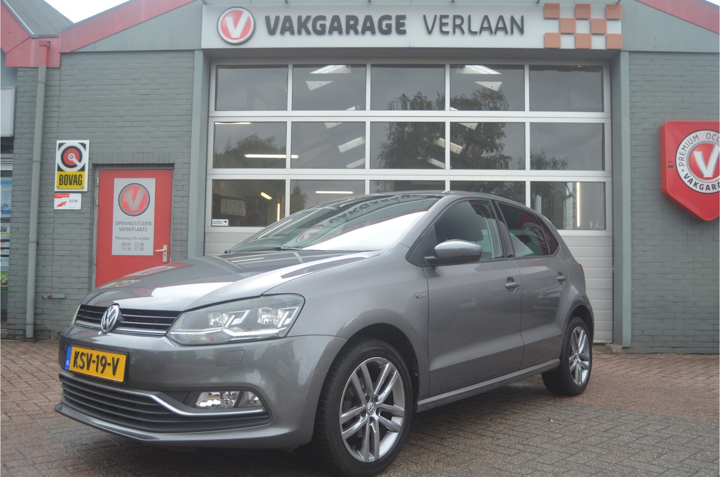 Volkswagen Polo - 1.2 TSI Lounge. nav. 12 mnd. gar. PDC - AutoWereld.nl