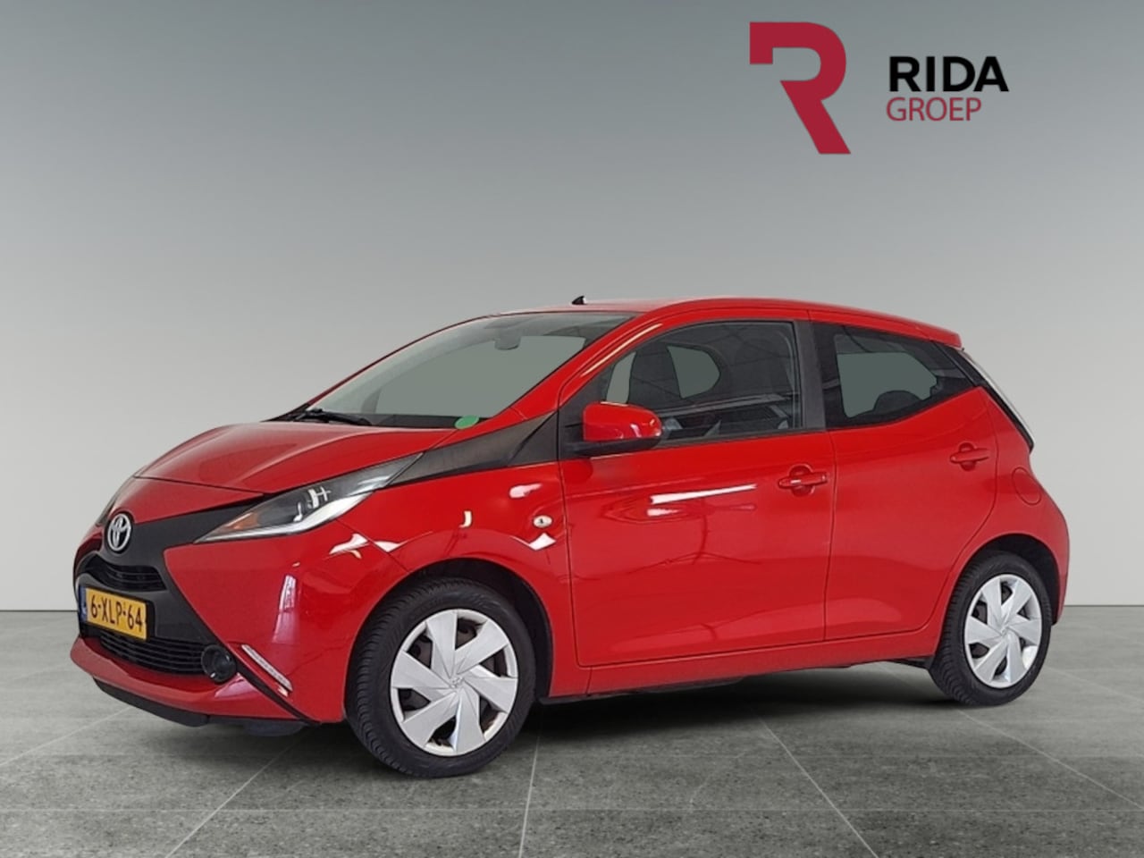 Toyota Aygo - 1.0 VVT-i x-play 1.0 VVT-i x-play - AutoWereld.nl