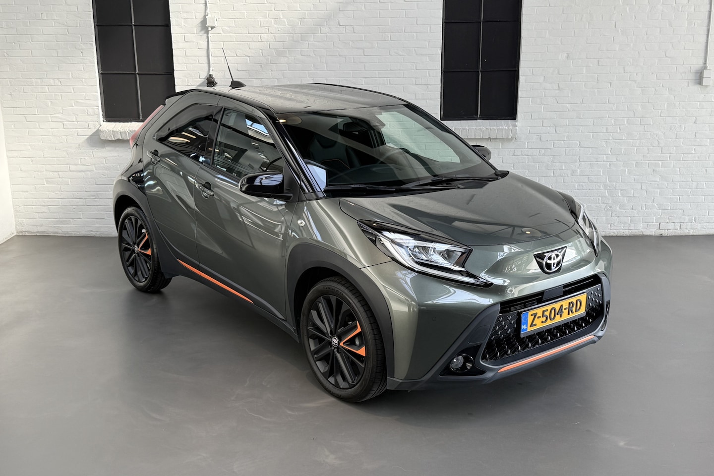 Toyota Aygo X - 1.0 VVT-i S-CVT Limited Automaat - Stoelverwarming - JBL Audio - AutoWereld.nl