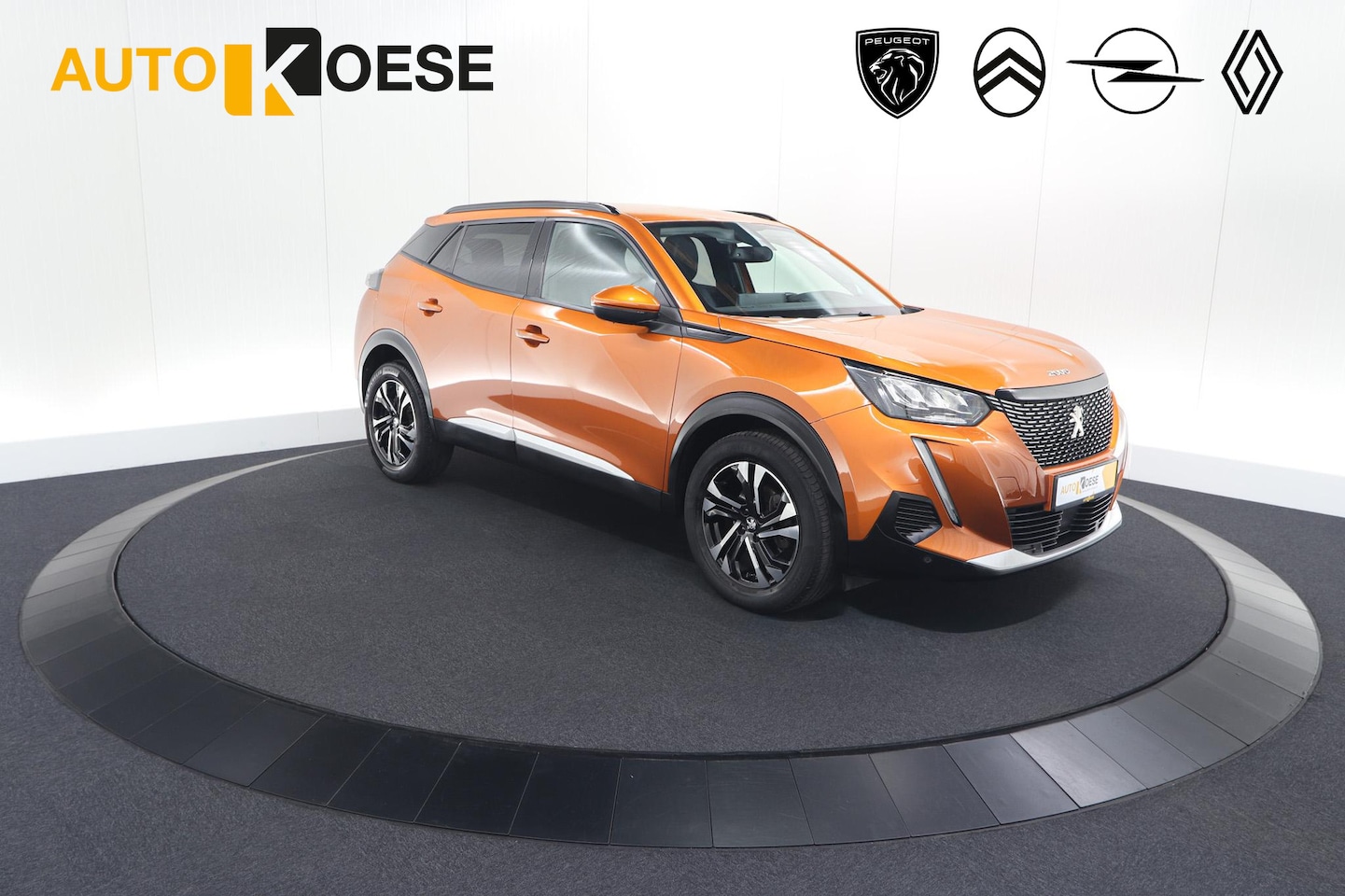 Peugeot 2008 - PureTech 130 Allure Pack | Trekhaak | Adaptieve Cruise Control | Camera | Stoelverwarming - AutoWereld.nl