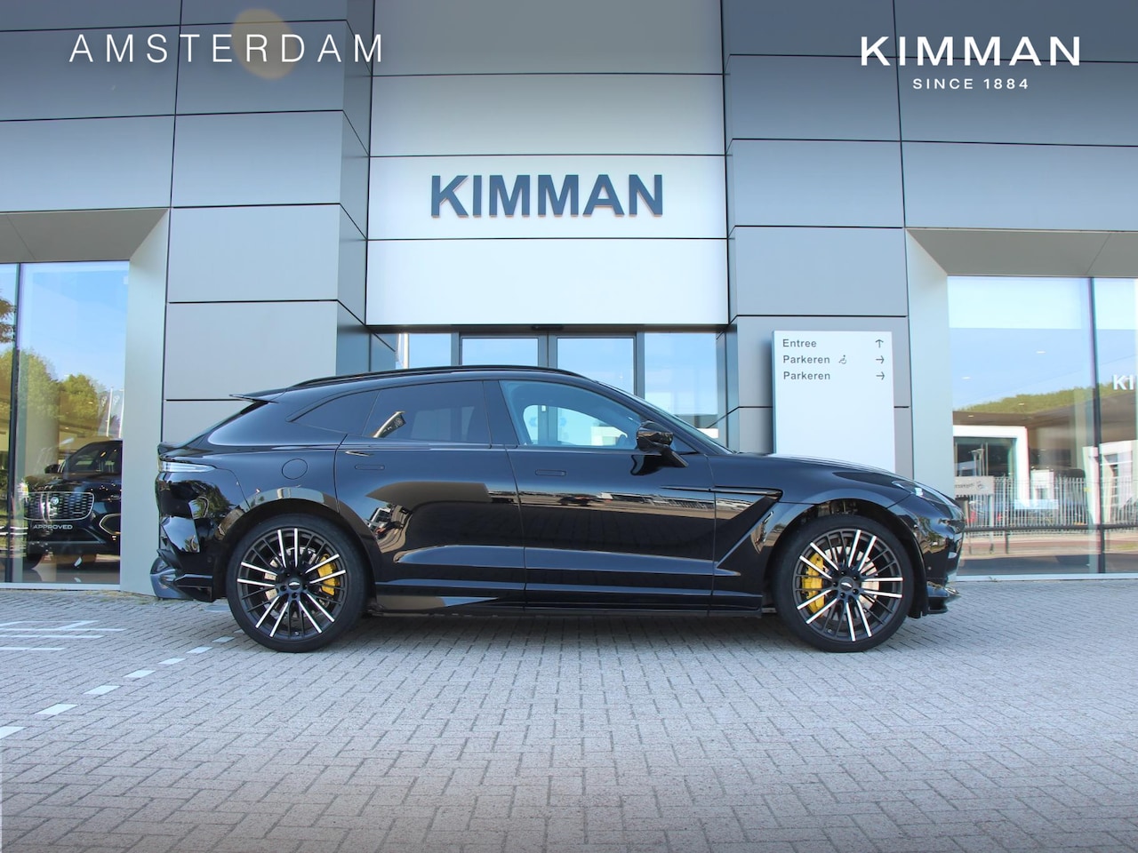 Aston Martin DBX - 4.0 V8 707 | Carbon Exterieur | Stoelverwarming/Koeling | Keramisch | Export price € 155.0 - AutoWereld.nl
