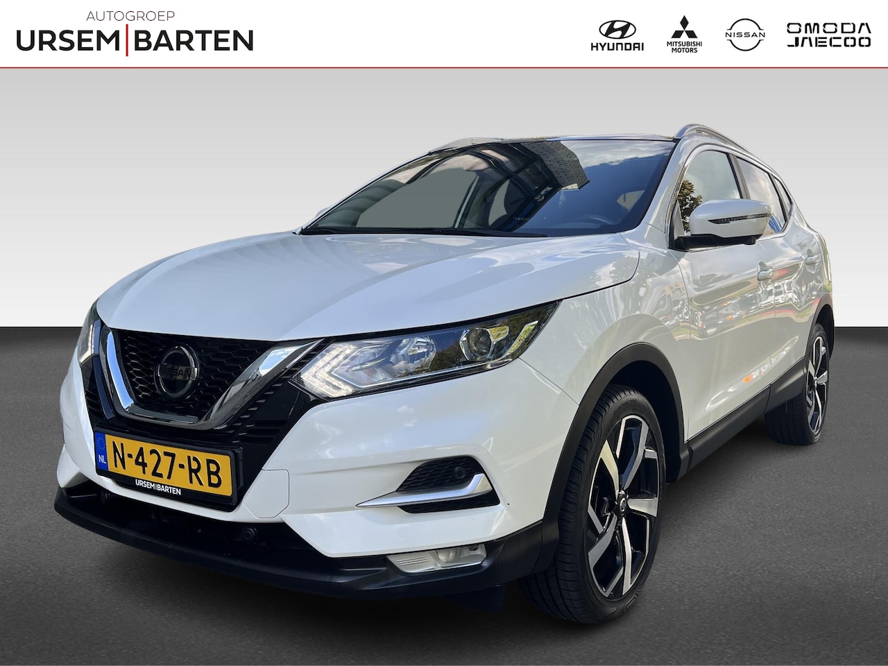 Nissan Qashqai - 1.3 DIG-T Design Edition | Trekhaak | Airco (automatisch) | Apple Carplay/Android Auto|tel - AutoWereld.nl