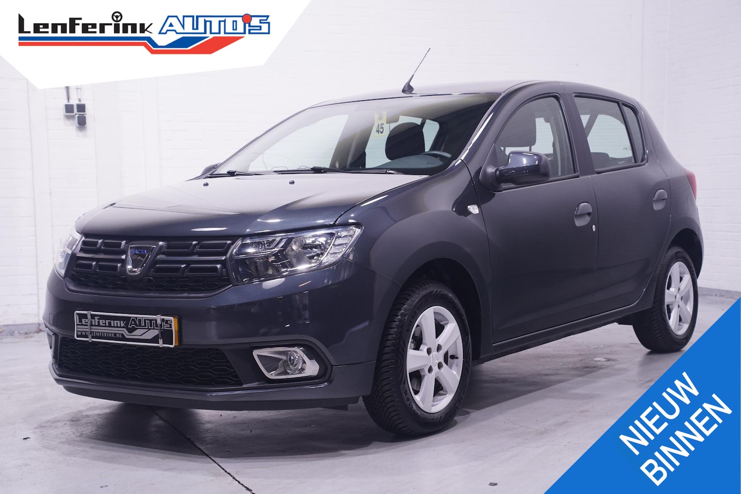 Dacia Sandero - 0.9 TCe Laureate NAP 2e eigen. airco 15"-LMV PDC achter afneembare trekhaak cruise-control - AutoWereld.nl