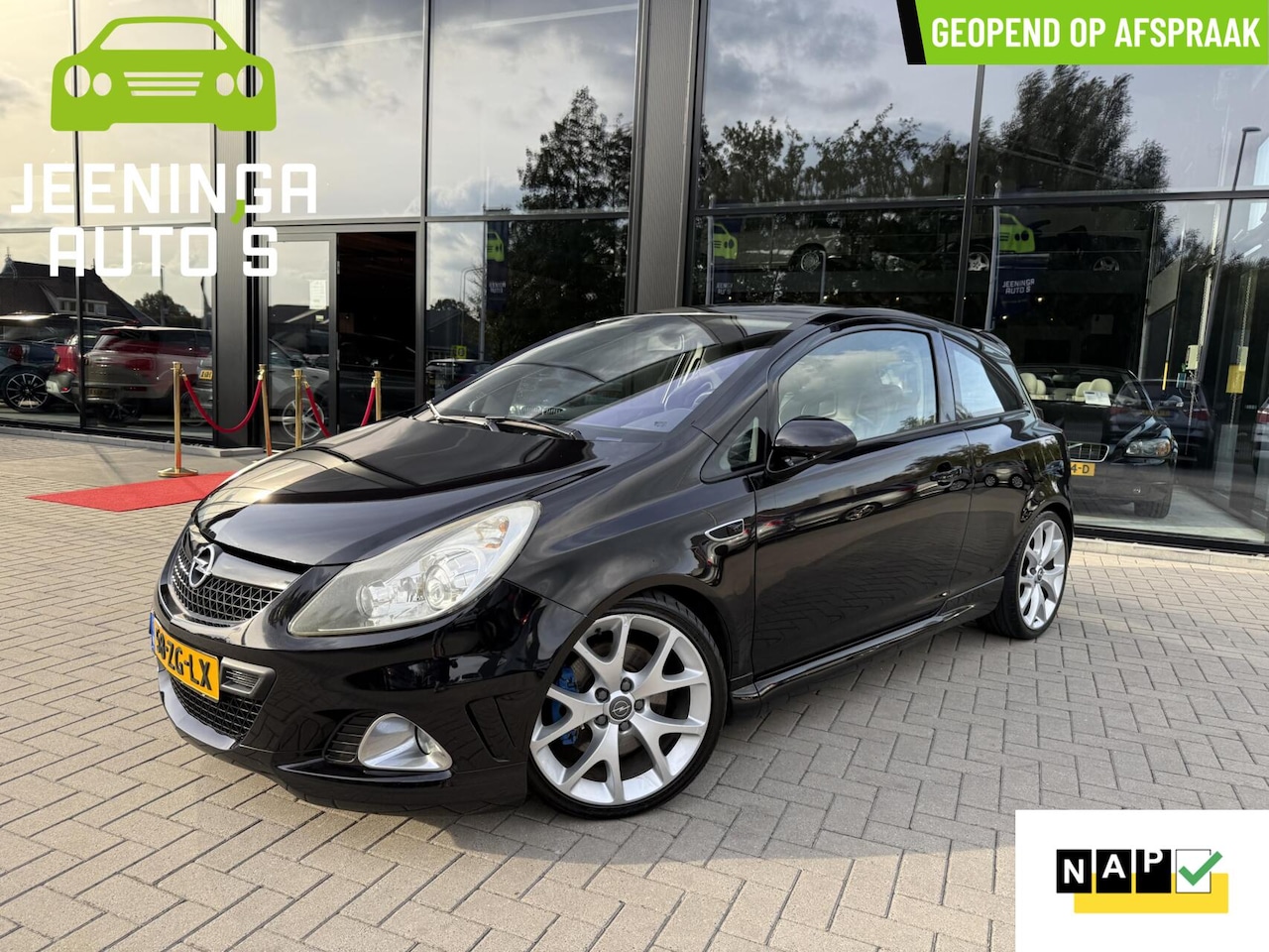 Opel Corsa - 1.6-16V T OPC|Airco|Leer|18"|NAP - AutoWereld.nl