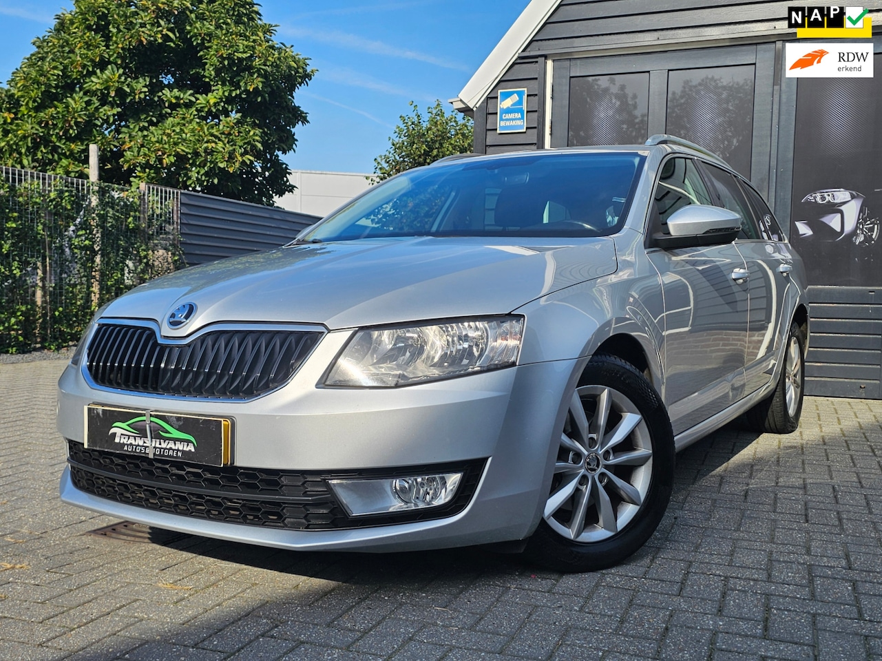 Skoda Octavia Combi - 1.4 TSI Greentech Ambition Business 1.4 TSI Greentech Ambition Business/2017 - AutoWereld.nl