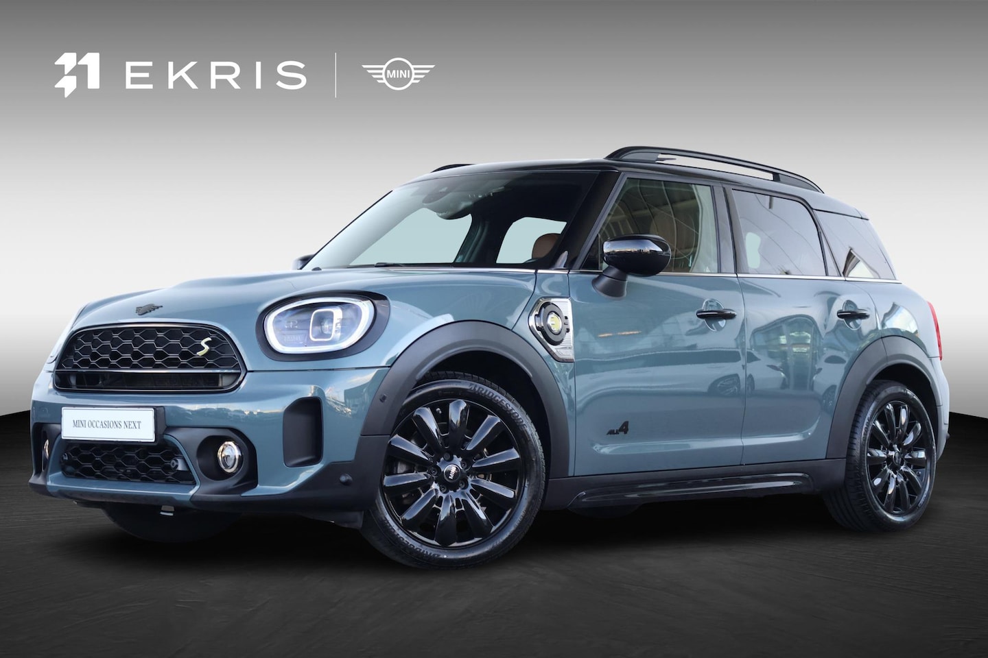 MINI Countryman - 1.5 Cooper S E ALL4 Business Edition | Pano-dak | Comfortaccess | Stoelverwarming | Ledere - AutoWereld.nl