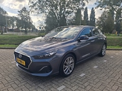 Hyundai i30 Fastback - 1.0 T-GDI Premium