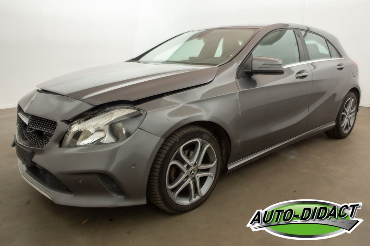 Mercedes-Benz A-klasse - A180d Automaat Navi Camera Airco - AutoWereld.nl