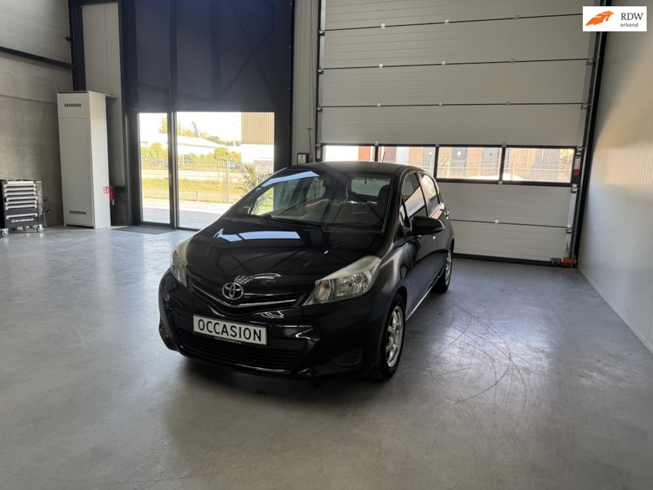 Toyota Yaris - 1.33 VVT-i Aspiration | navi | airco | 1e eig | 6 bak | 100 pk - AutoWereld.nl