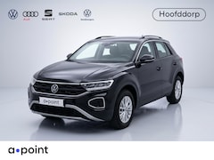 Volkswagen T-Roc - 1.0 TSI Life 110 pk | Navigatie | Parkeersensoren (park assist) | Achteruitrijcamera | Ada