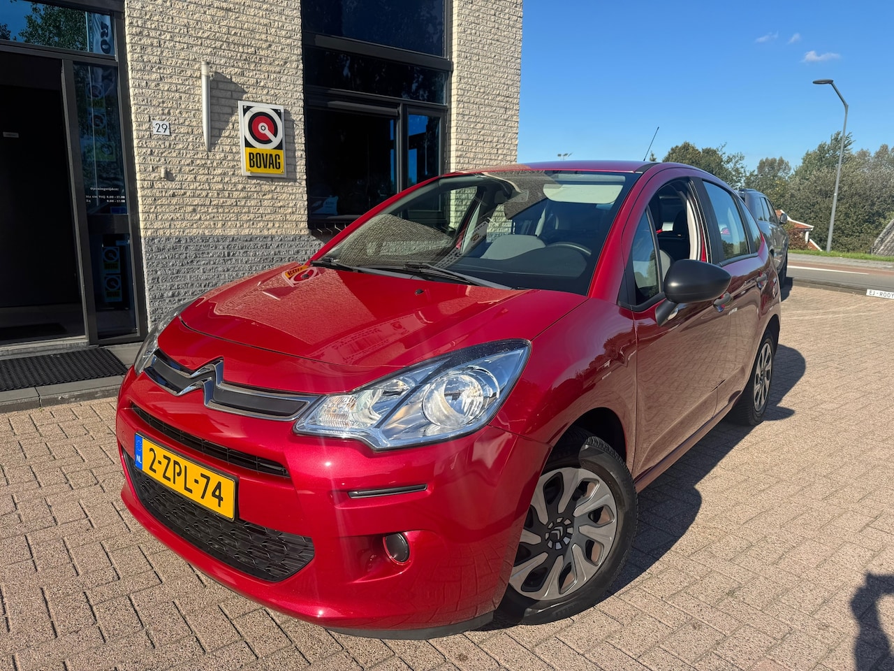 Citroën C3 - 1.0 PureTech Attraction- airco- zuinig rijden - AutoWereld.nl