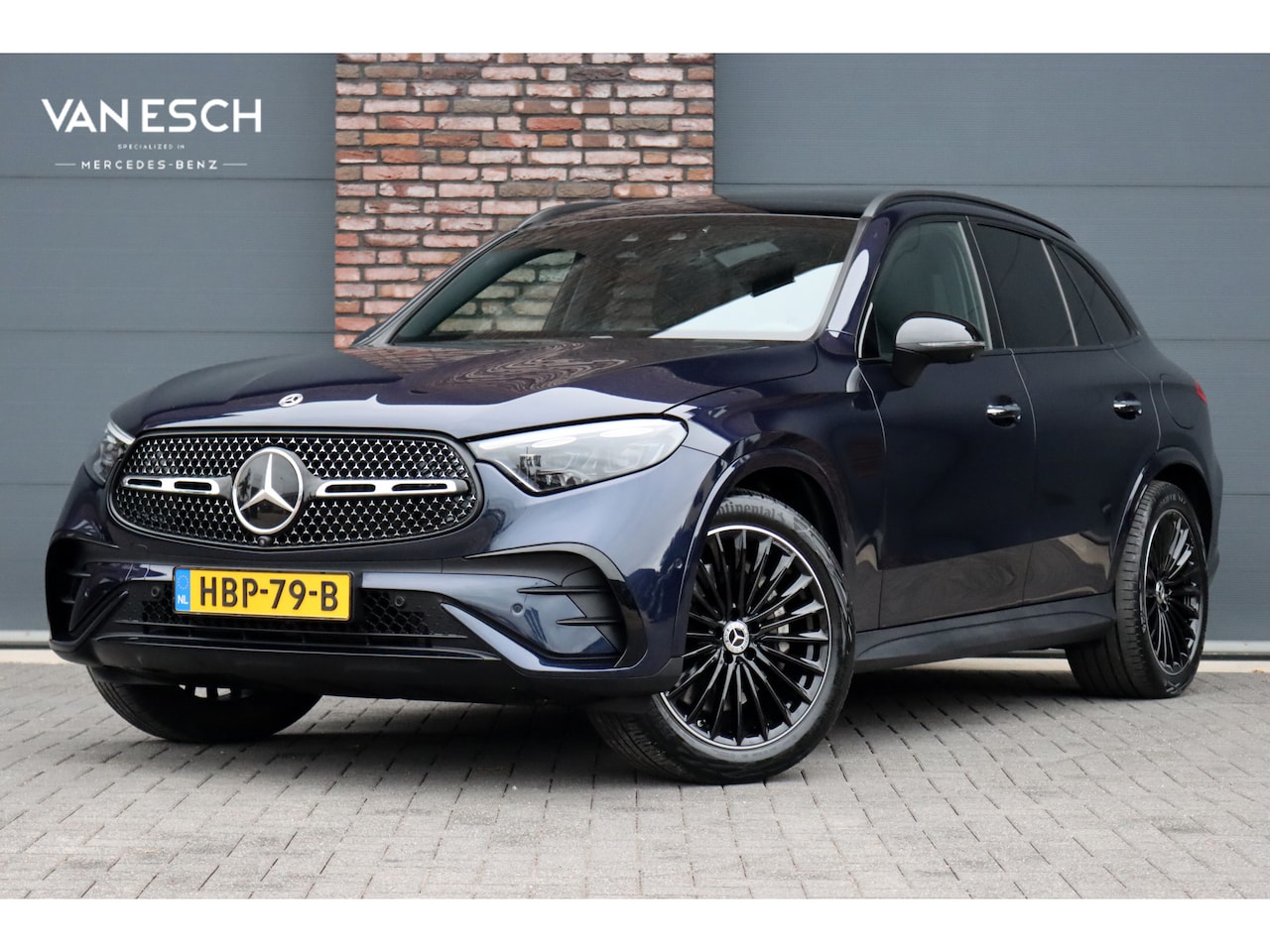 Mercedes-Benz GLC-klasse - 400e 4MATIC AMG Line | Airmatic | Achterasbesturing | Distronic+ | Memory | Trekhaak | Dig - AutoWereld.nl