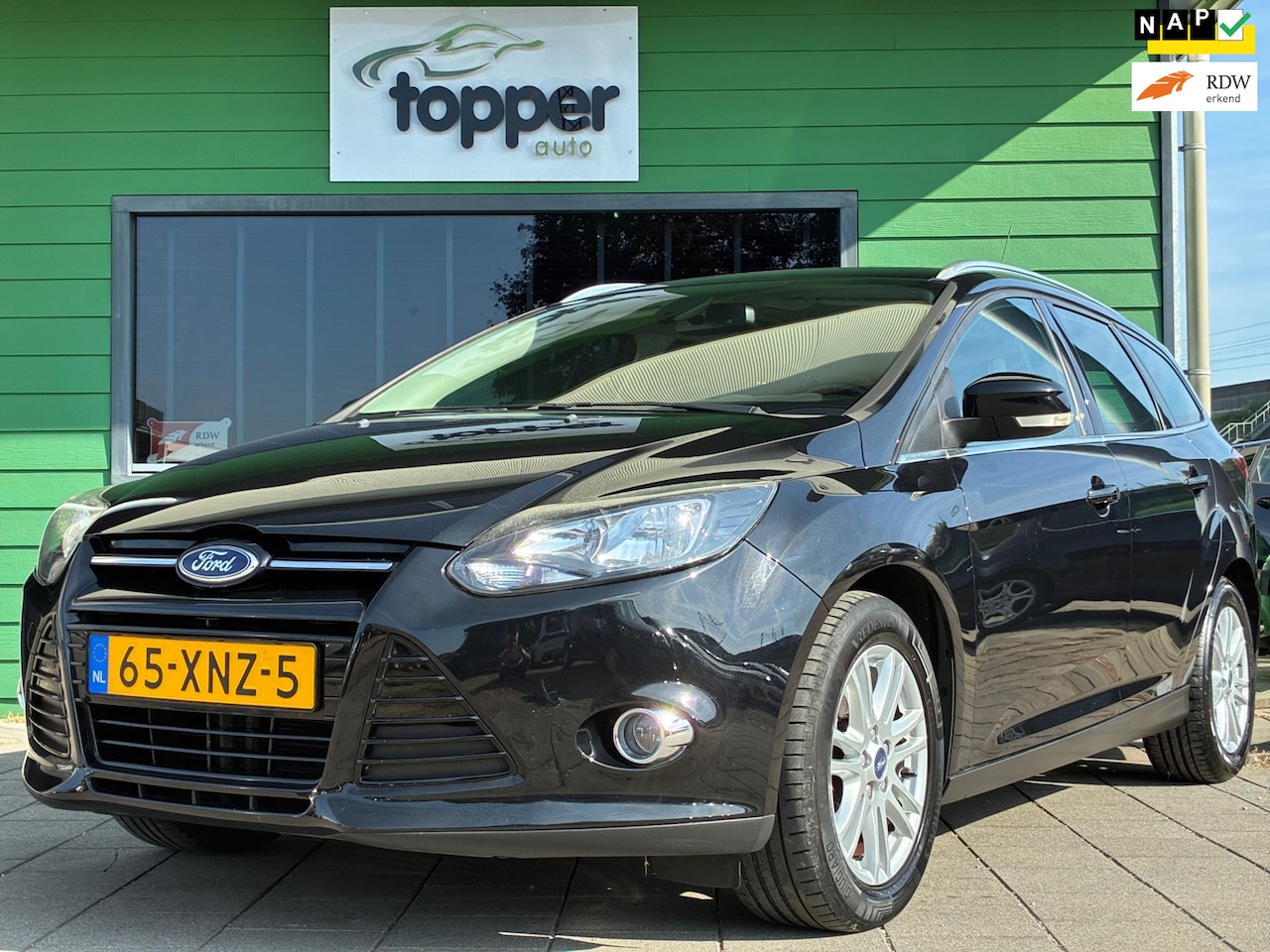 Ford Focus Wagon - 1.0 EcoBoost Titanium|2e Eigenaar|D-riem v.v.|Navigatie|CruiseControl|Climatronic|PDC|NAP| - AutoWereld.nl