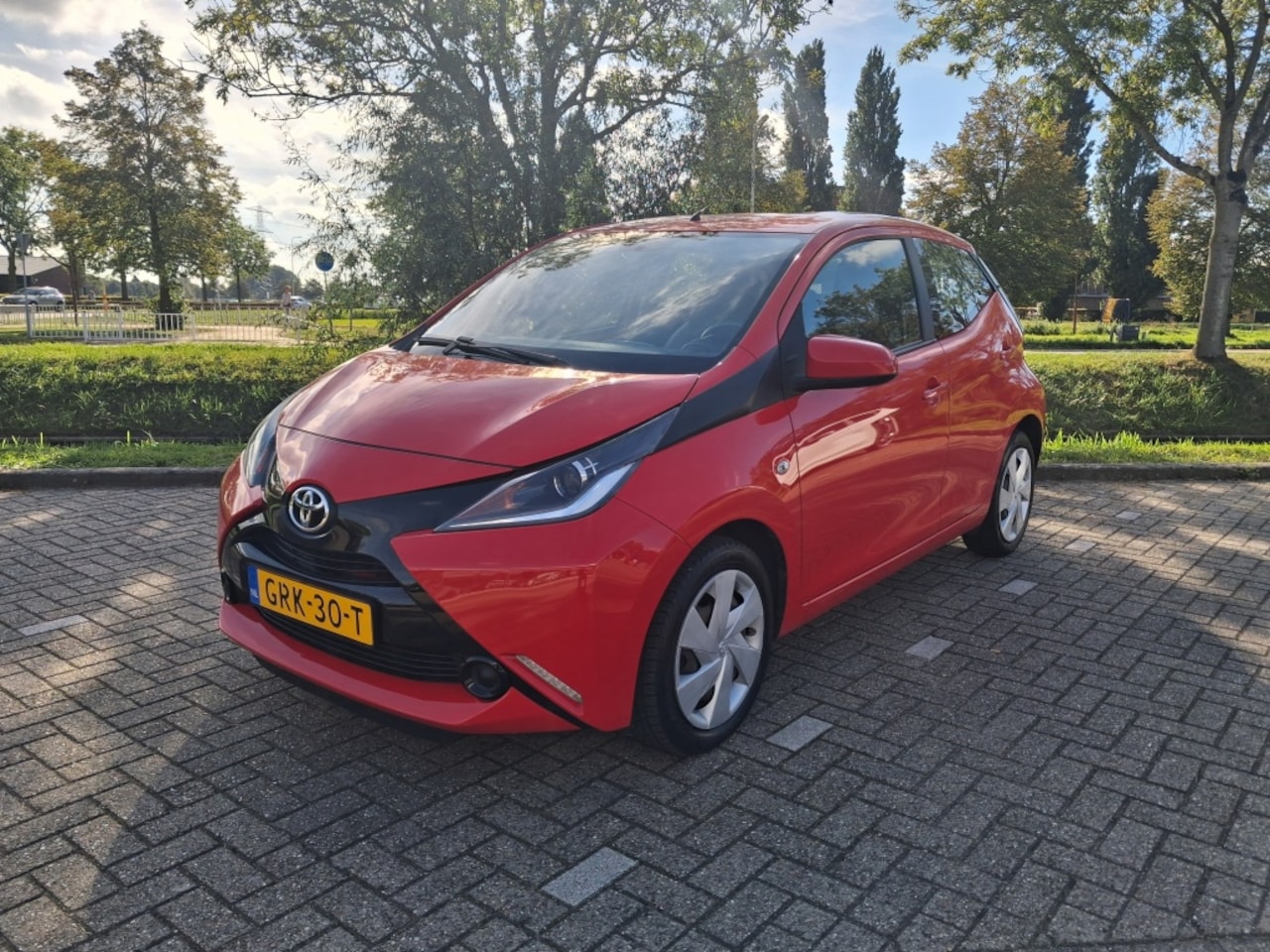 Toyota Aygo - 1.0 VVT-i x-now 1.0 VVT-i x-now - AutoWereld.nl