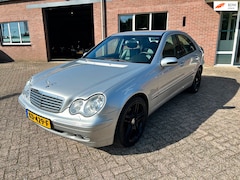 Mercedes-Benz C-klasse - 180 K. Elegance // 183.000 km