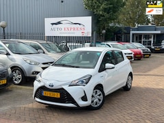 Toyota Yaris - 1.5 Hybrid Aspiration Aut/Airco/Navi/Camra/Cruise/Nap/Nieuw Apk/Dealer Onderhoud/2 sleutel