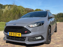 Ford Focus - 2.0 ST-3