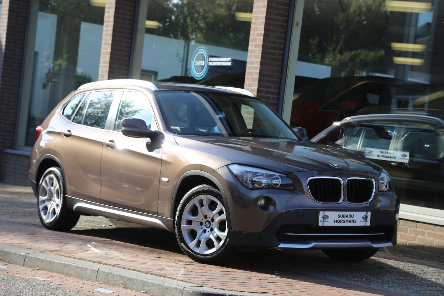 BMW X1 - sDrive18i Executive Automaat Navi - AutoWereld.nl
