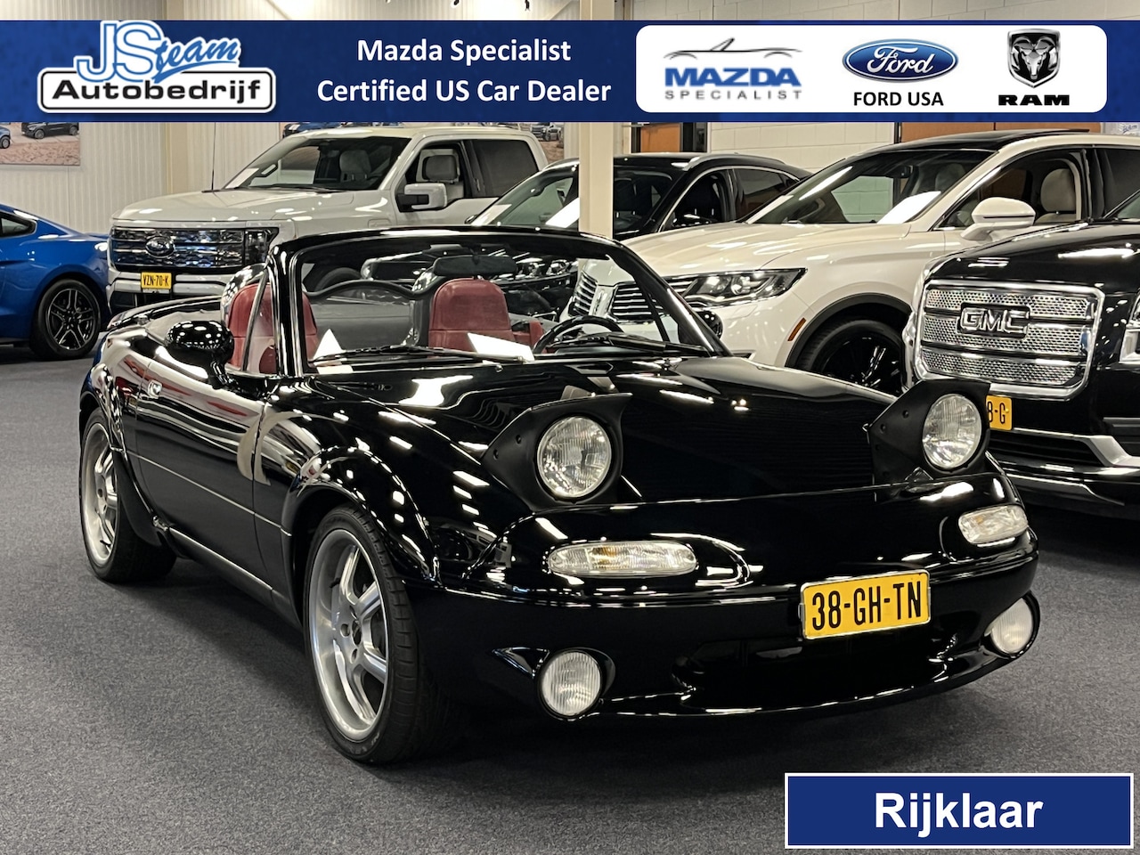 Mazda MX-5 - NA Roadster 1.6i Miata Black-Red Edition CDN Postert Edition Collectors Item !! - AutoWereld.nl