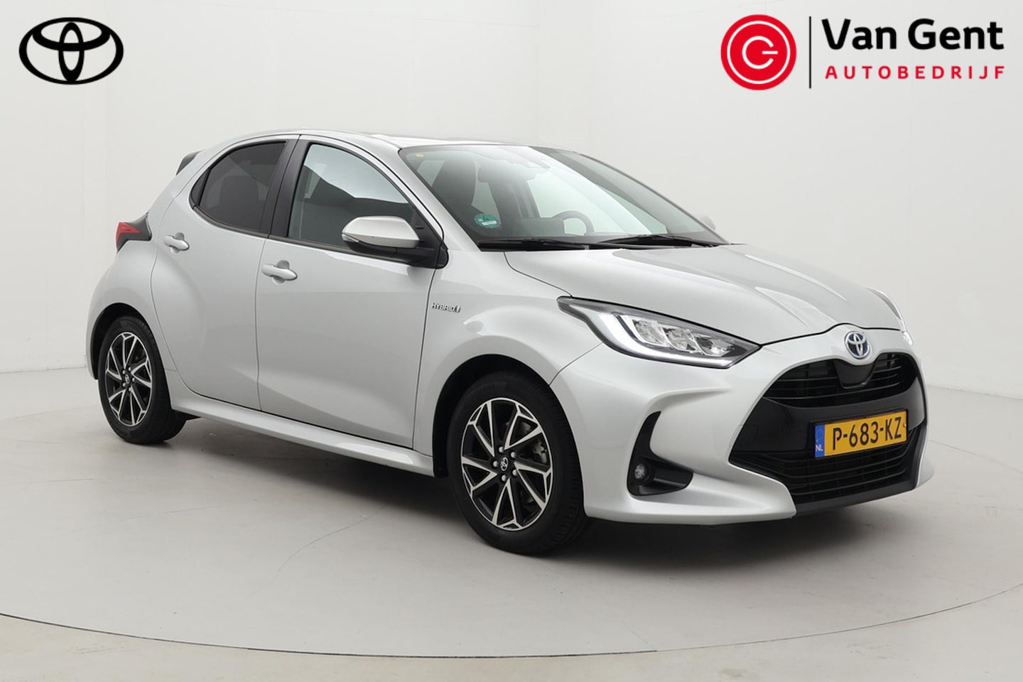 Toyota Yaris - 1.5 Hybrid Dynamic | Trekhaak | Apple Carplay / Android Auto | Stoelverwarming | Adaptive - AutoWereld.nl